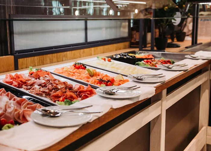 Hotel-restaurant Grambacher I Free Parking I Self Check-in Грац