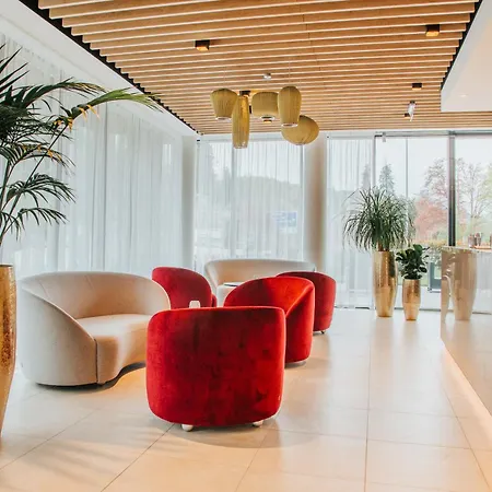 Hotel-restaurant Grambacher I Free Parking I Self Check-in