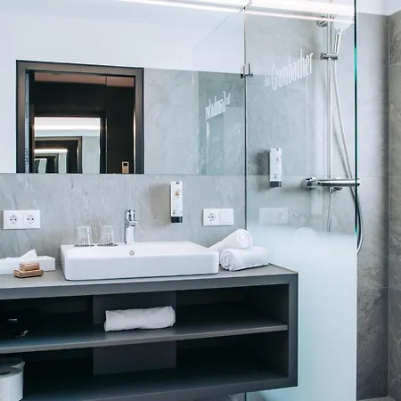 Отель Hotel-restaurant Grambacher I Free Parking I Self Check-in 4*
