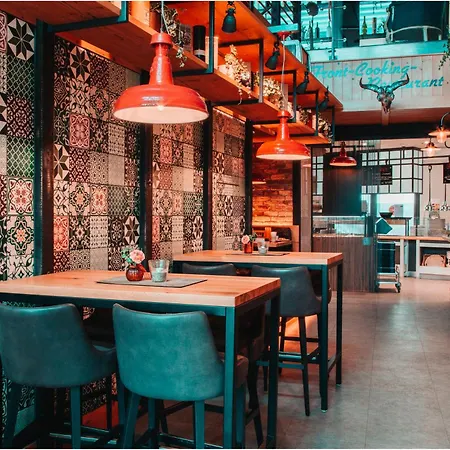 Hotel-restaurant Grambacher I Free Parking I Self Check-in Отель
