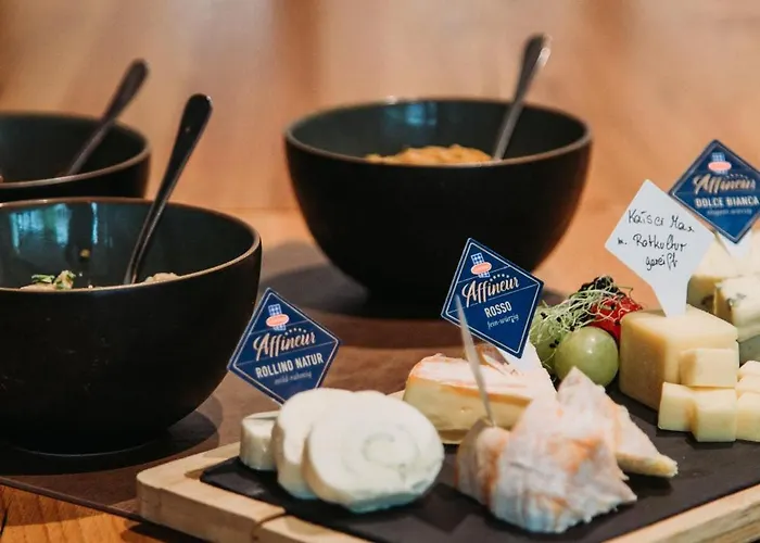 Hotel-restaurant Grambacher I Free Parking I Self Check-in Готель 4*