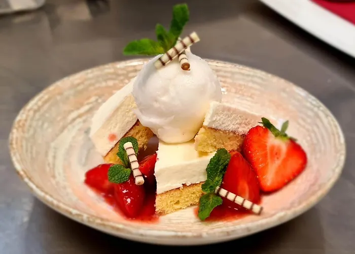 Hotel-restaurant Grambacher I Free Parking I Self Check-in Готель 4*